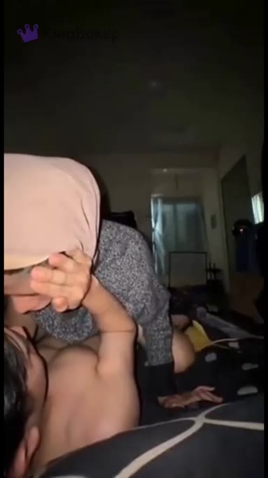 Video ABG Viral hijab Trending bergoyang di atas ranjang posisi ngulek New Top 2025
